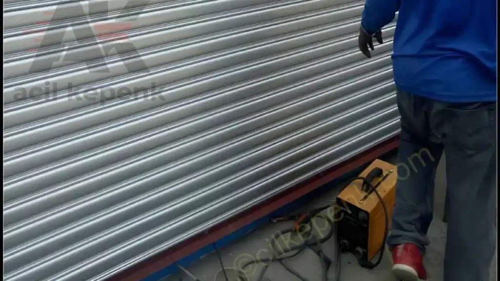 Hangi Kepenk Sistemi Daha Güvenlidir? 3 manuel kepenk kullanımı, manuel kepenk avantajları, kepenk bakımı,