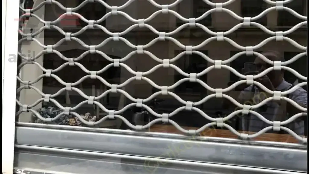 Hangi Kepenk Sistemi Daha Güvenlidir? 4 manuel kepenk kullanımı, manuel kepenk avantajları, kepenk bakımı,